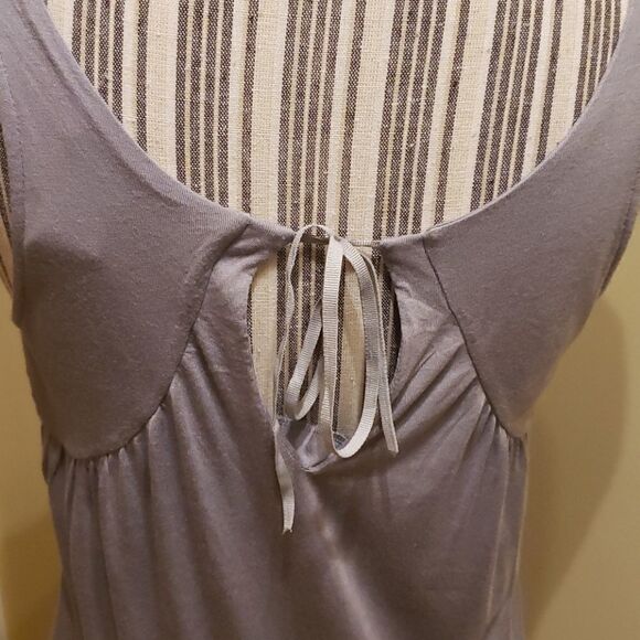 𝅺GRAY/SILVER Kenar tank top. Small - Picture 3 of 9
